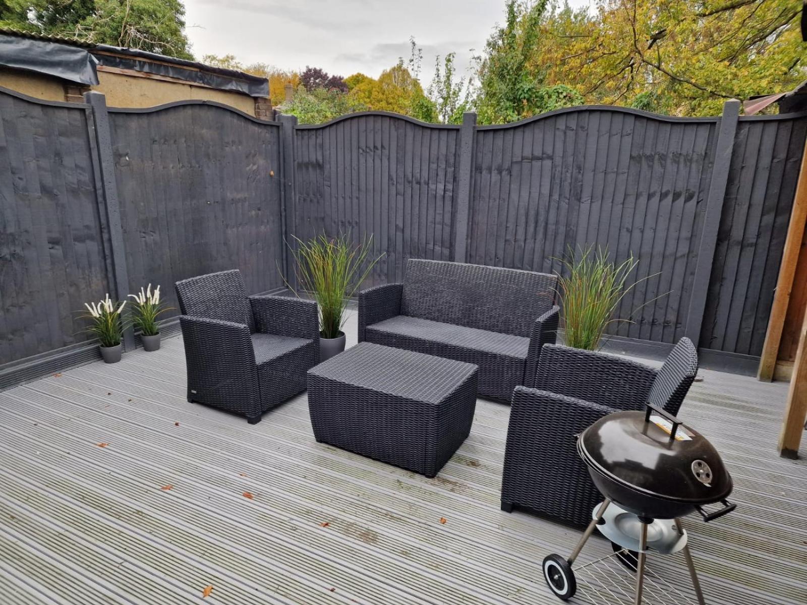 New! Lovely 2 Bed Serviced With Free Parking Appartamento Londra